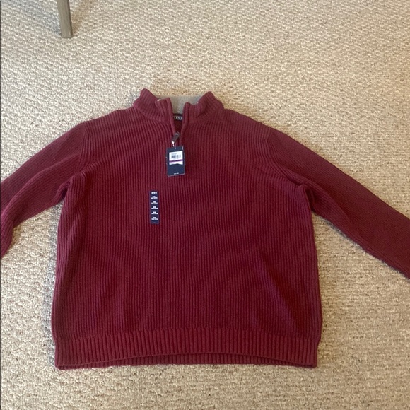 IZOD Men's Burgundy Sweater - Picture 1 of 1